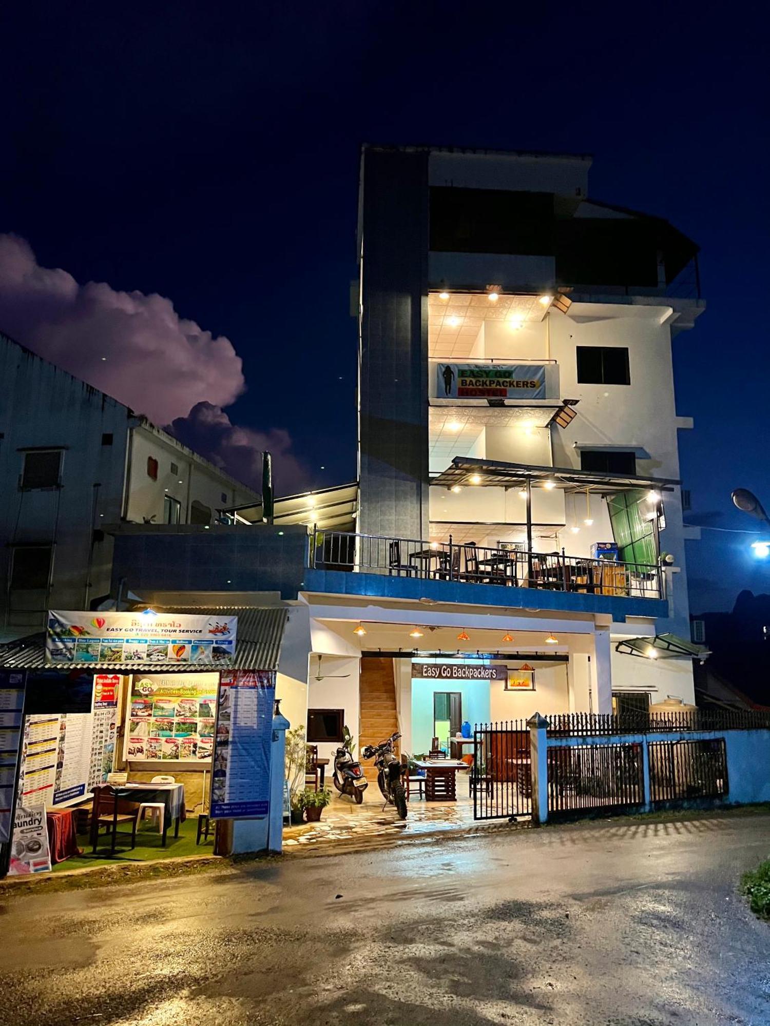 Easy Go Backpacker Hostel 방 비엥 외부 사진